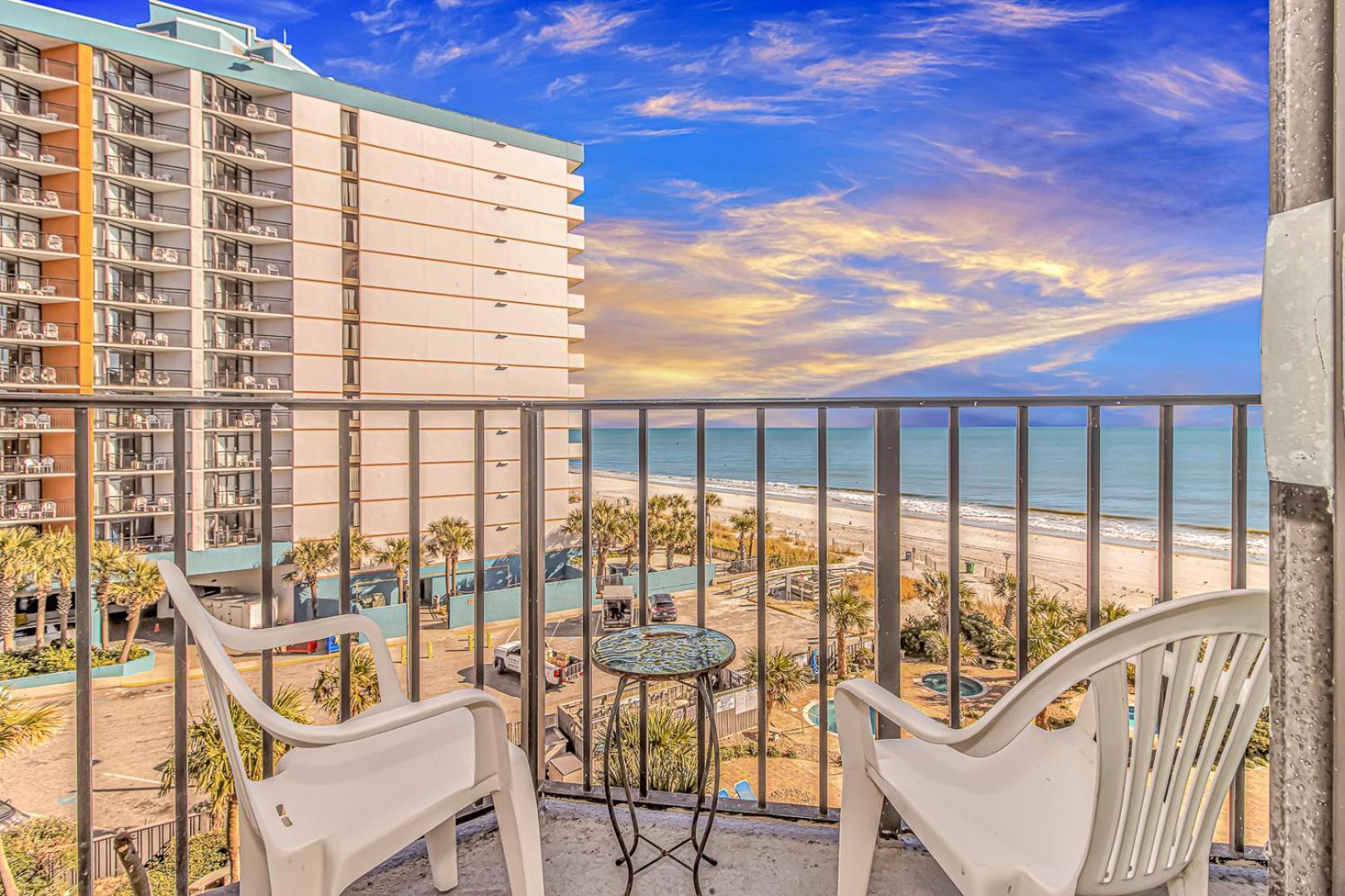 Апарт отель Good Time Charlies Oceanfront Retreat Миртл-Бич Экстерьер фото