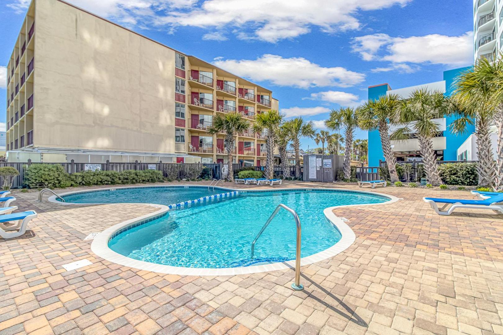 Апарт отель Good Time Charlies Oceanfront Retreat Миртл-Бич Экстерьер фото